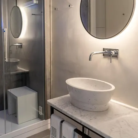In Centro, Doccia Con Apartment