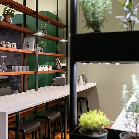 Apartment In Centro, Doccia Con Genoa